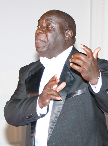 Oral Moses Performing